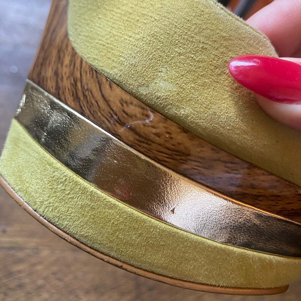 DONATED! 💛 Stilettos Lime Green Suede | Woodgrain - Picture 11 of 13